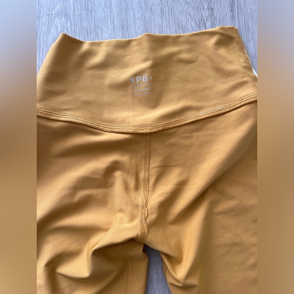 Abercrombie and Fitch 7/8 Leggings and Tank set - Gold/Yellow - XS - NWOT - Picture 2 of 5